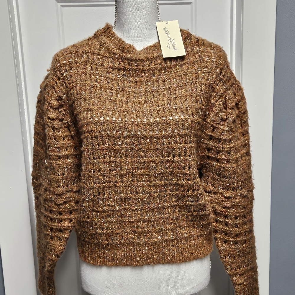 Universal Threads Crop Sweater size M